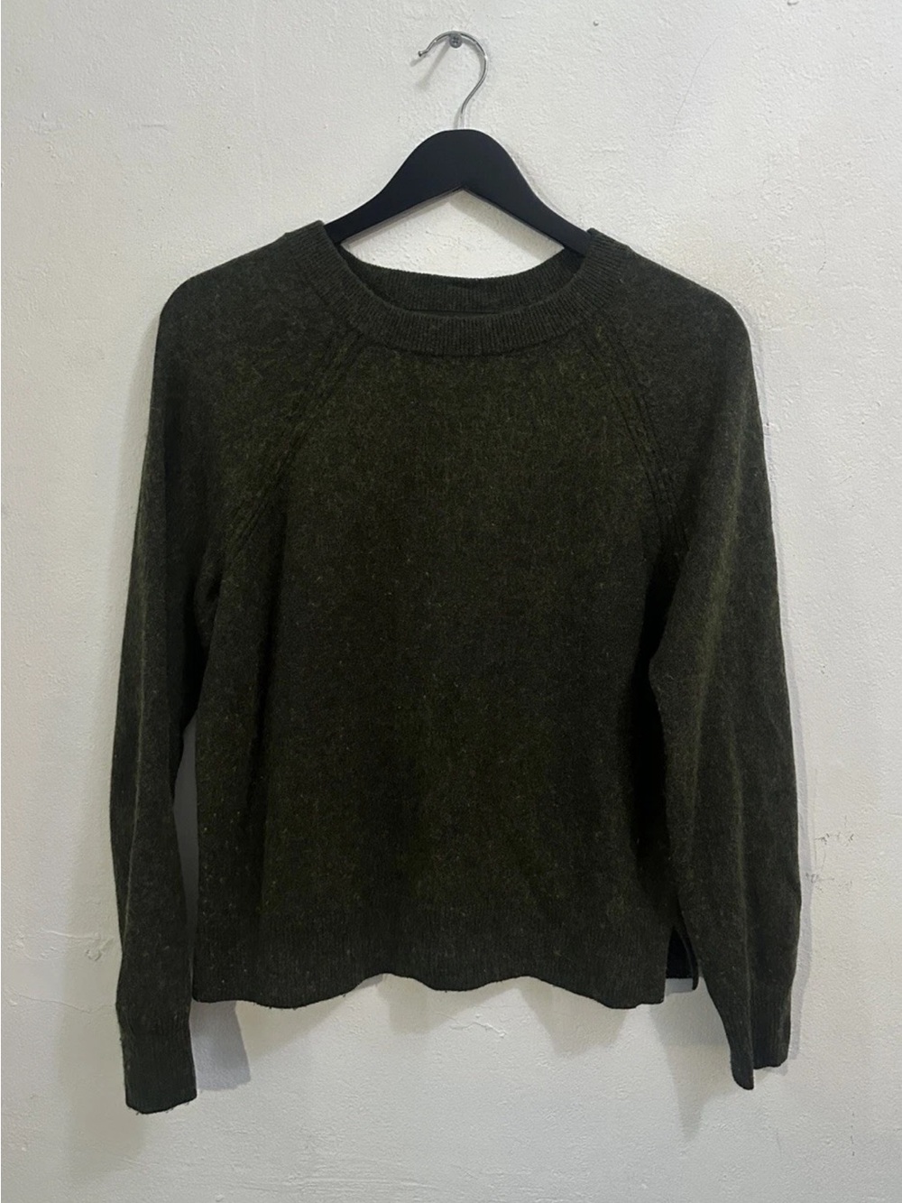 J.Crew Wool Blend Crewneck Sweater Women’s Small Olive Green Raglan Pullover